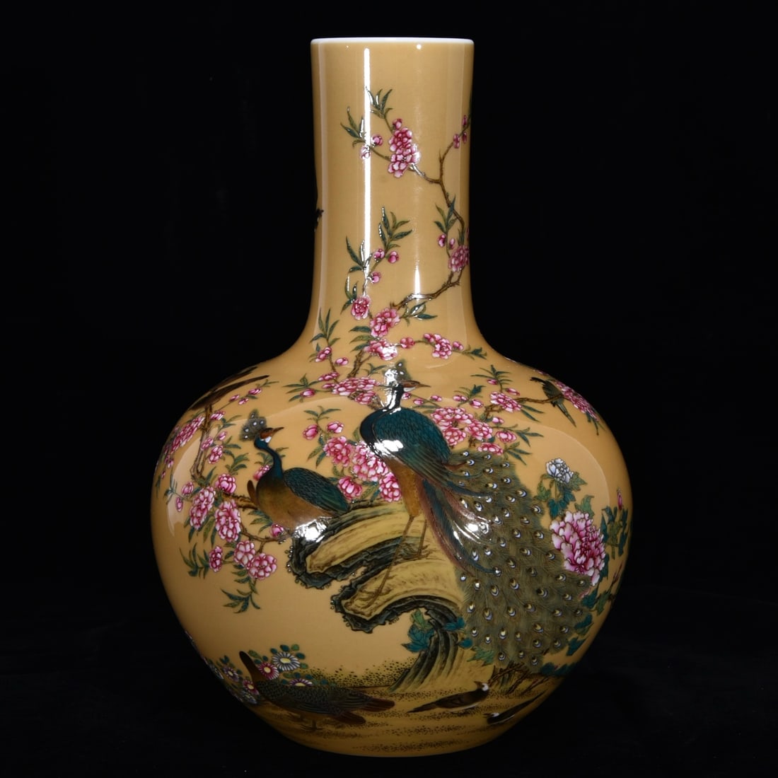 A Rare Yellow Glazed Famille-Rose Flower and Bird Pattern Vase: A Rare Yellow Glazed Famille-Rose Flower and Bird Pattern Vase,Qing Dynasty, China,Yongzheng Six-character Mark,Size:11.8inx7.9in 黄釉粉彩花鸟纹瓶,È