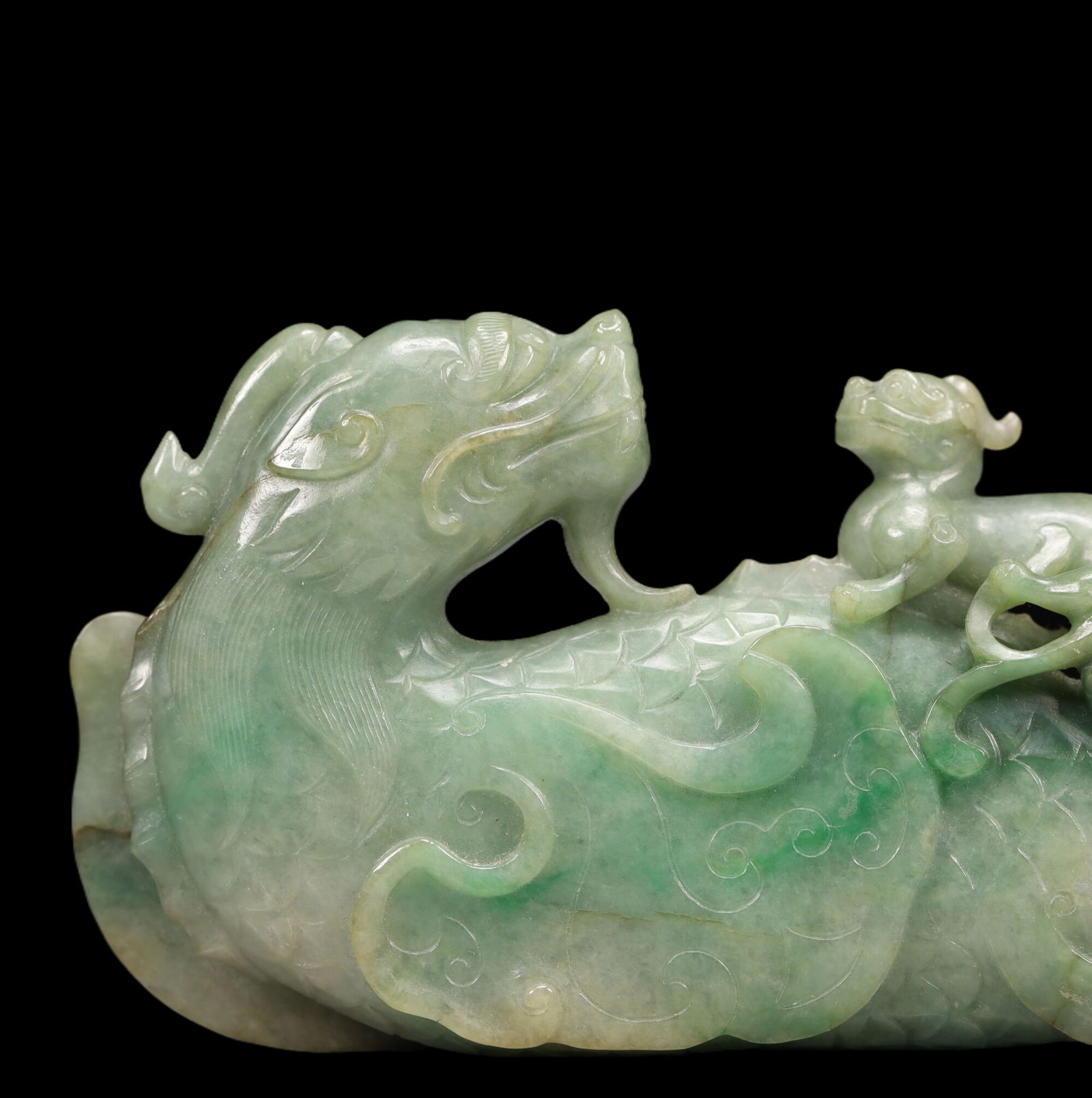 An Exquisite Jadeite Auspicious Cloud Pattern Auspicious Beast Ornament - 2