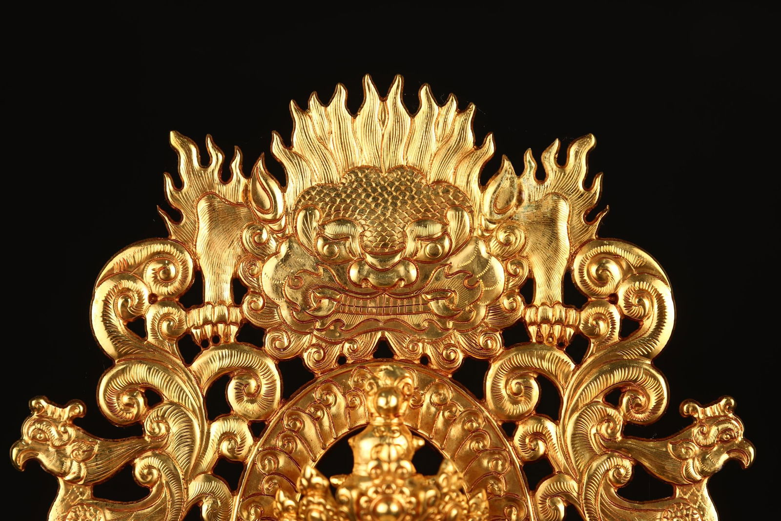 An Exquisite Gilt Bronze Phoenix Pattern Buddha Statue - 5