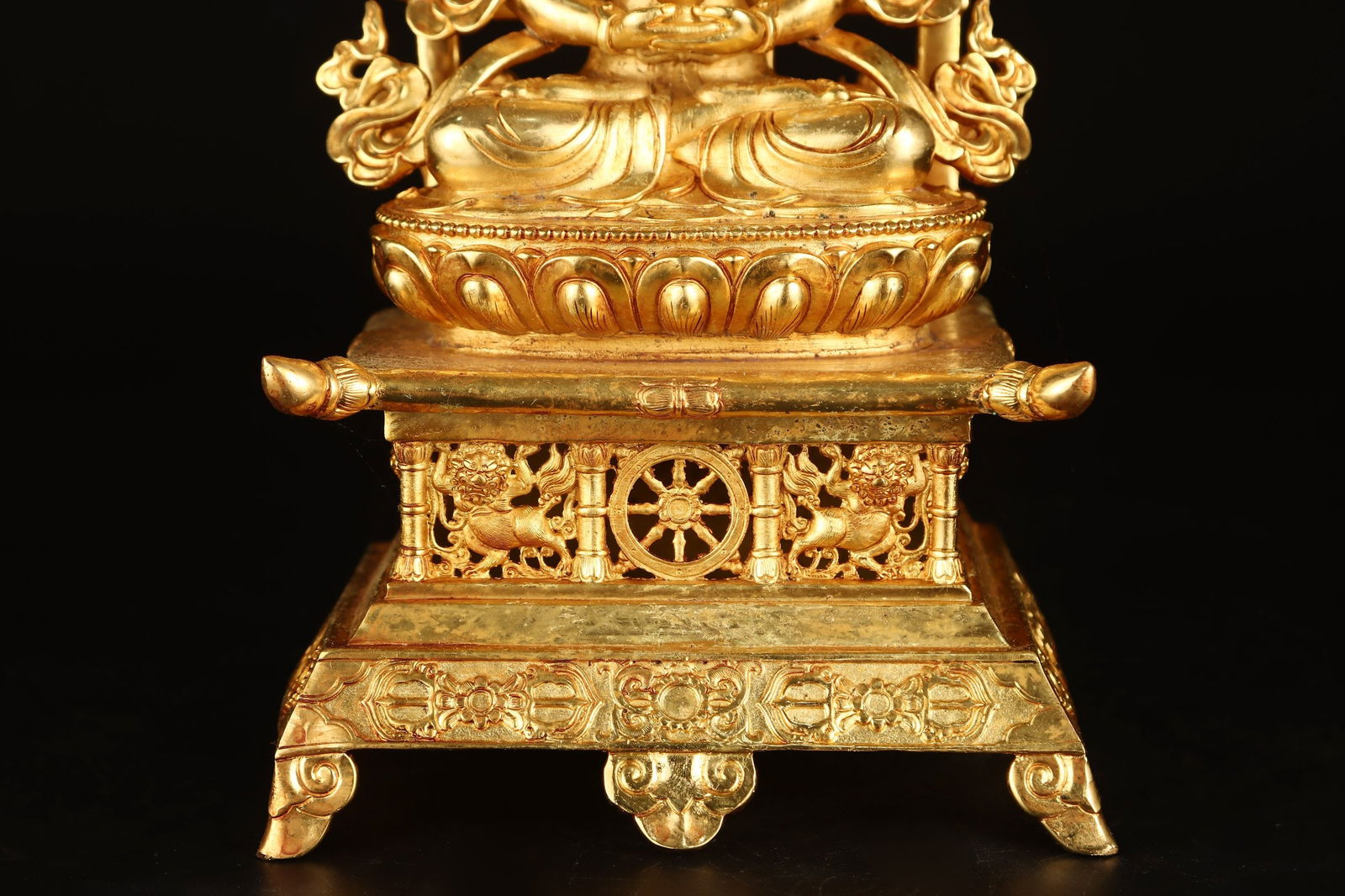 An Exquisite Gilt Bronze Phoenix Pattern Buddha Statue - 7