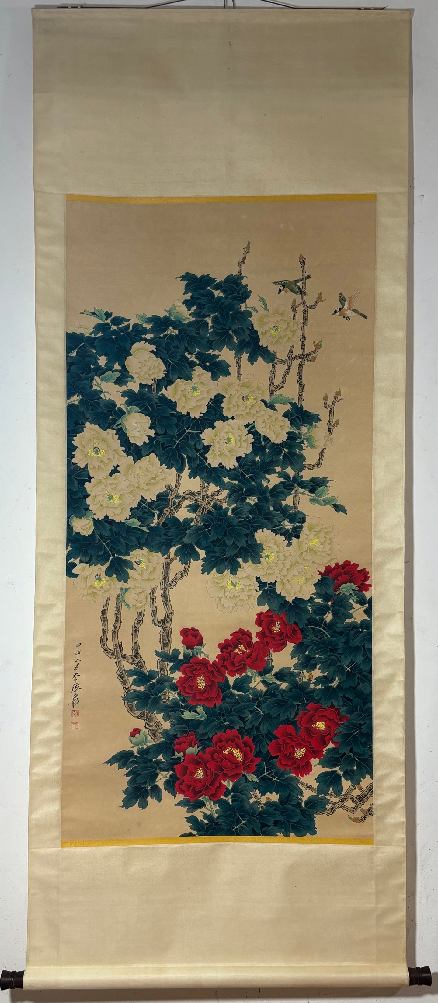 A Chinese Vertical Scroll Ink Painting of Flower and Bird on Paper,Zhang Daqian: A Chinese Vertical Scroll Ink Painting of Flower and Bird on Paper,Zhang Daqian,Size:(Without frame)51.6inx25in 一幅中国水墨花鸟画立轴