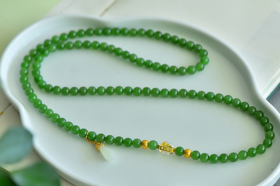 An Exquisite Jasper Bracelets - 2