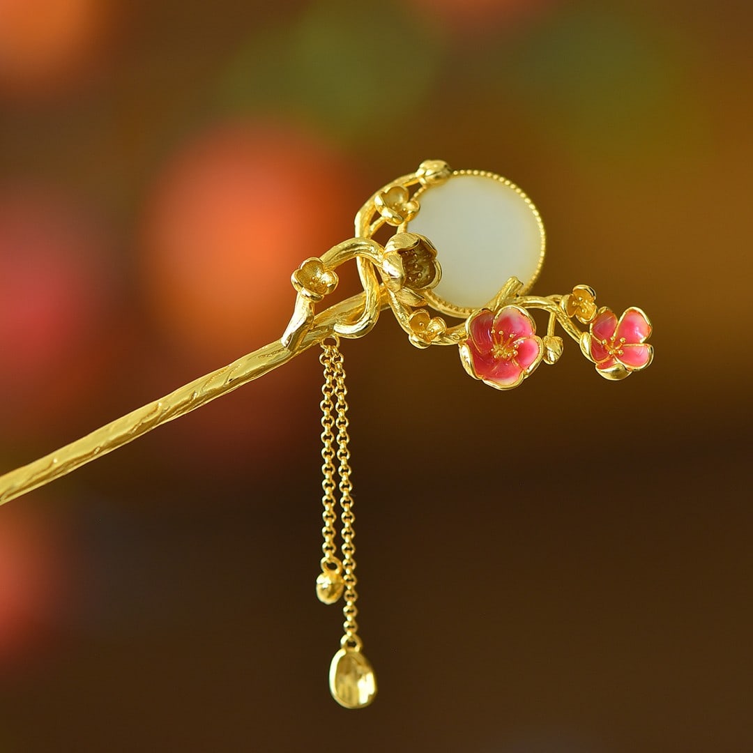 An Exquisite Sterling Silver-Gold Plated Inlaid White Jade Hairpin: An Exquisite Sterling Silver-Gold Plated Inlaid White Jade Hairpin 纯银镀金镶白玉发簪