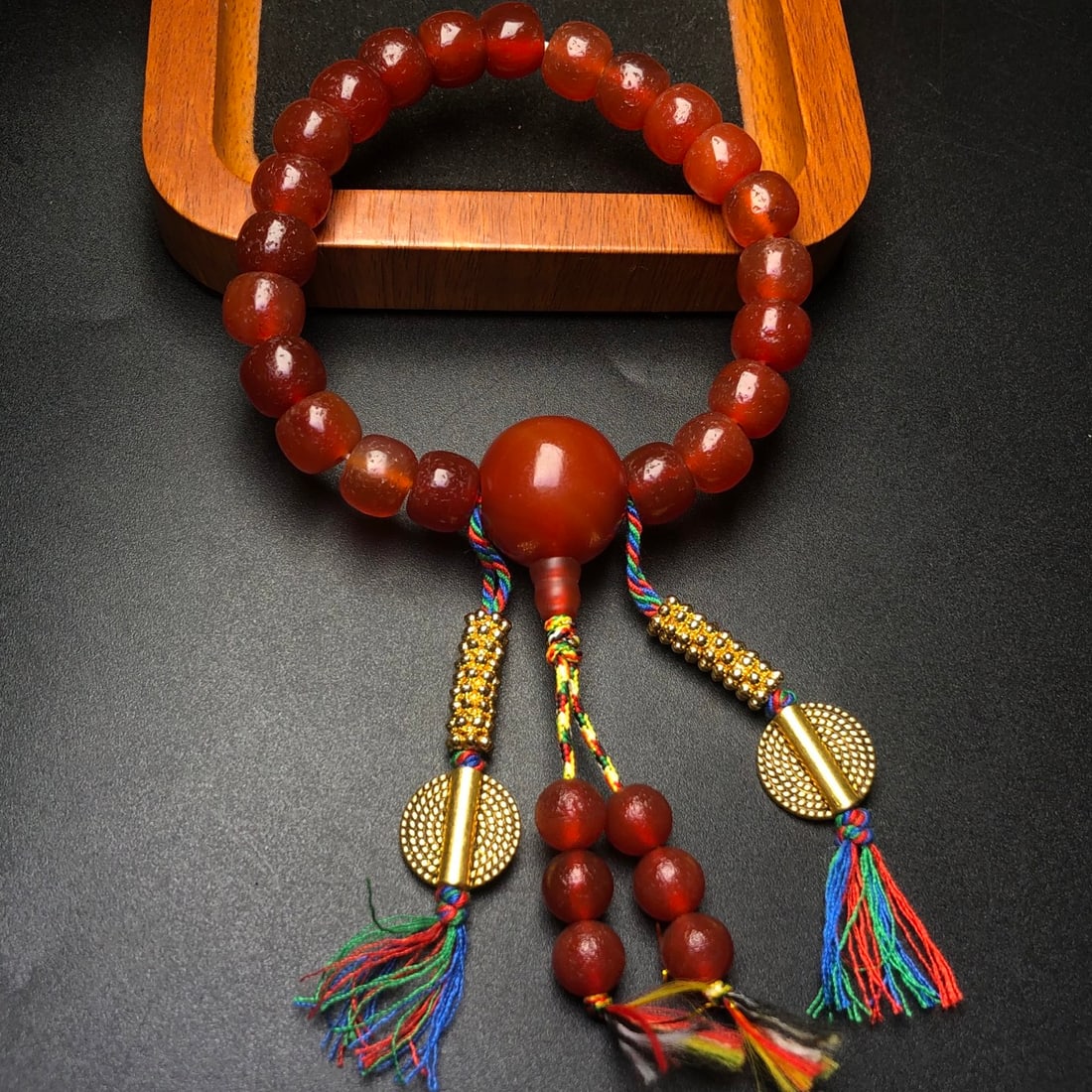 An Exquisite Agate Bracelets - 2