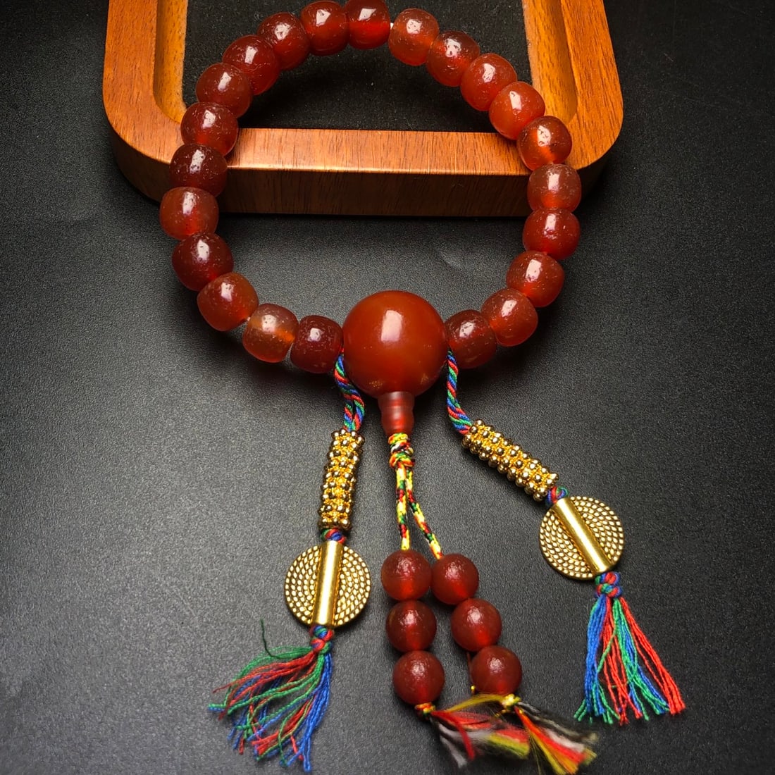 An Exquisite Agate Bracelets - 3