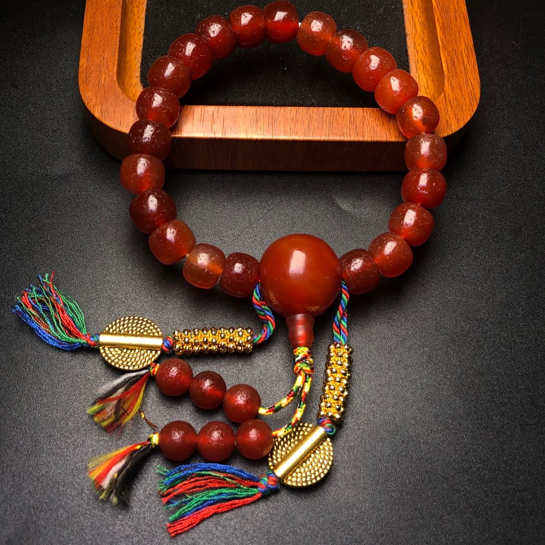 An Exquisite Agate Bracelets - 6