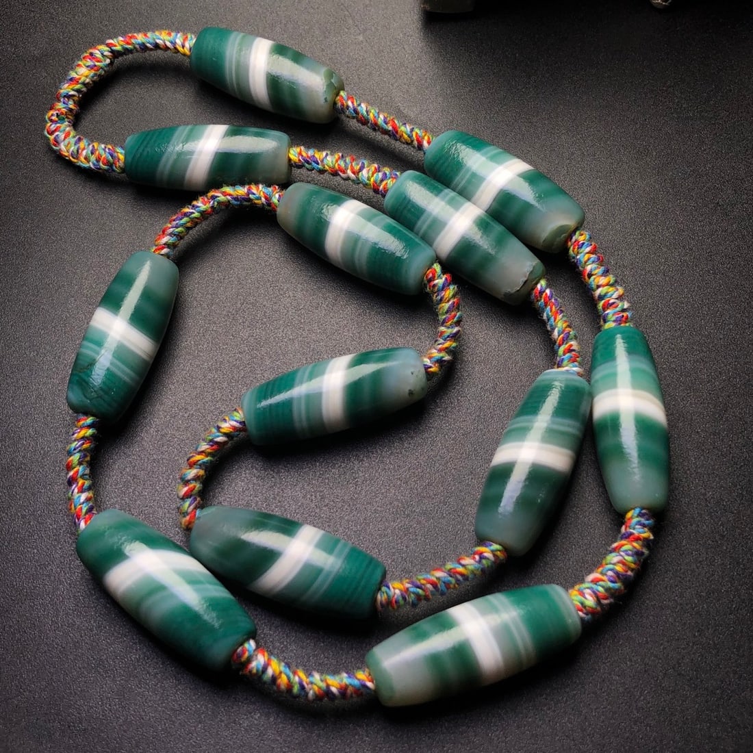 An Exquisite Agate Necklace - 6