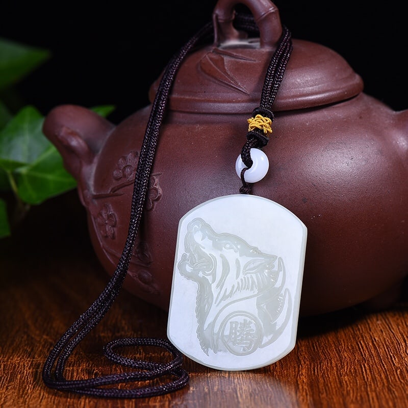 An Exquisite White Jade Wolf-head Pattern Pendant - 4