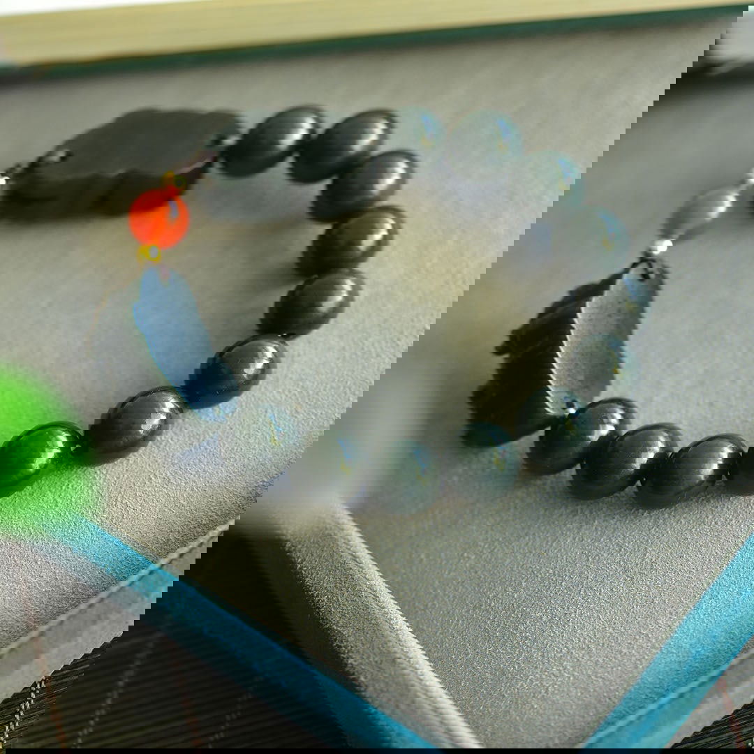 An Exquisite Sapphire Bracelets - 2