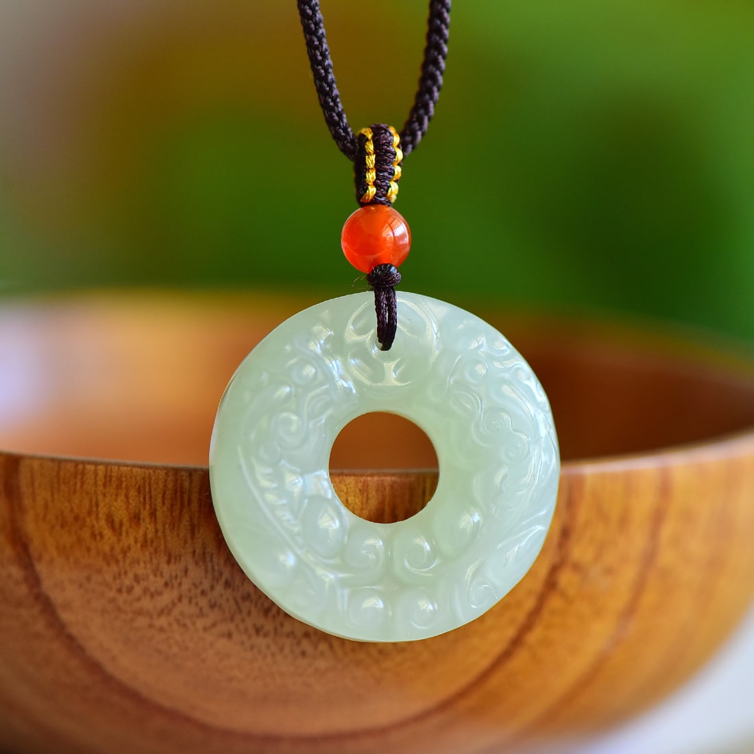 An Exquisite White Jade Auspicious Beast Pattern Pendant - 2