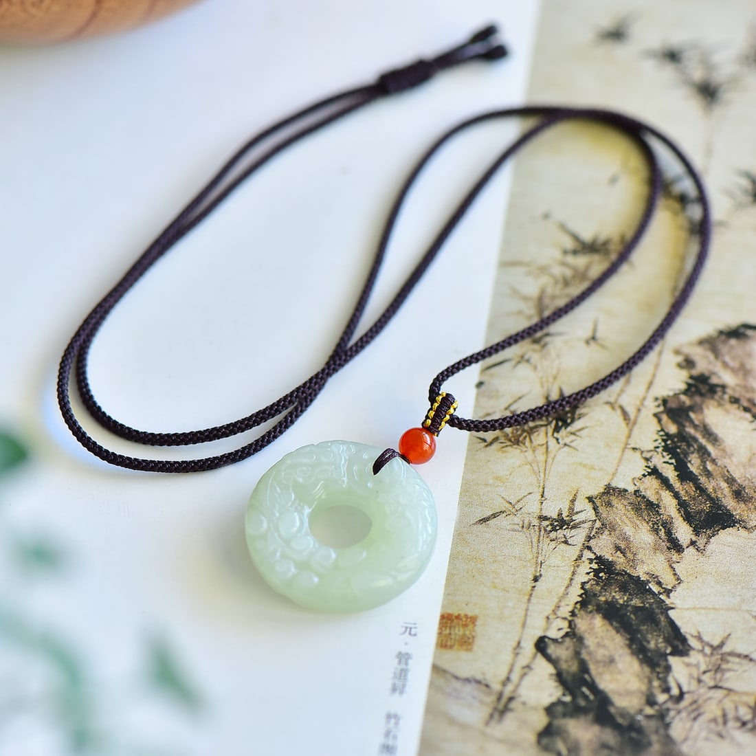 An Exquisite White Jade Auspicious Beast Pattern Pendant - 5