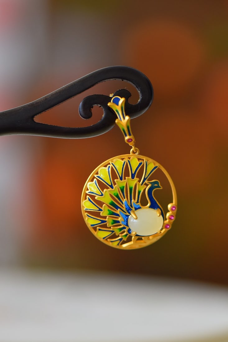 An Exquisite Sterling Silver-Gold Plated Inlaid White Jade Enamel Ebony Hairpin: An Exquisite Sterling Silver-Gold Plated Inlaid White Jade Enamel Ebony Hairpin 纯银镀金镶白玉珐琅黑檀木发簪