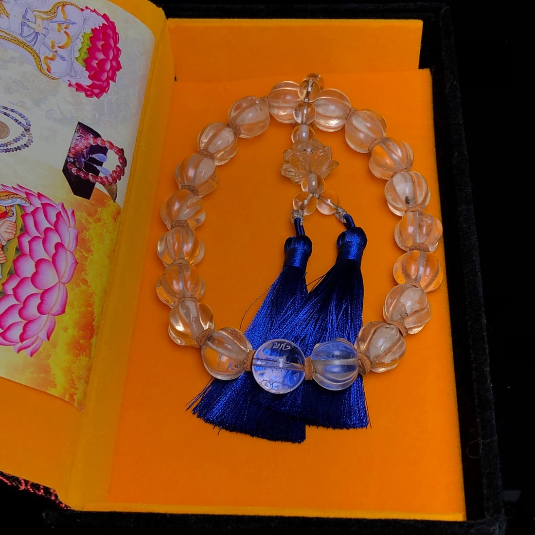 An Exquisite Crystal Bracelets - 6