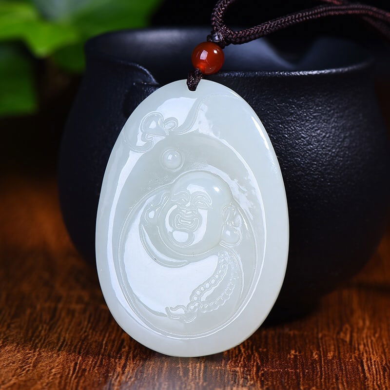 An Exquisite White Jade Maitreya Buddha Pattern Pendant: An Exquisite White Jade Maitreya Buddha Pattern Pendant,Size:35mmx50mm (寓意)寓意吉祥 心怀天下能容天下事 į