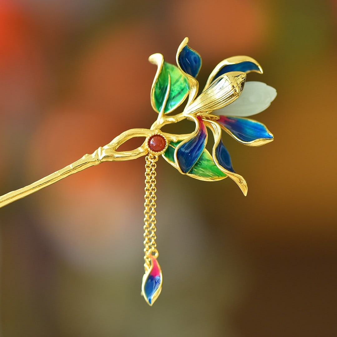 An Exquisite Sterling Silver-Gold Plated Inlaid White Jade Enamel Ebony Hairpin: An Exquisite Sterling Silver-Gold Plated Inlaid White Jade Enamel Ebony Hairpin,Size:8mmx19mm 纯银镀金镶白玉珐琅黑檀木发&#