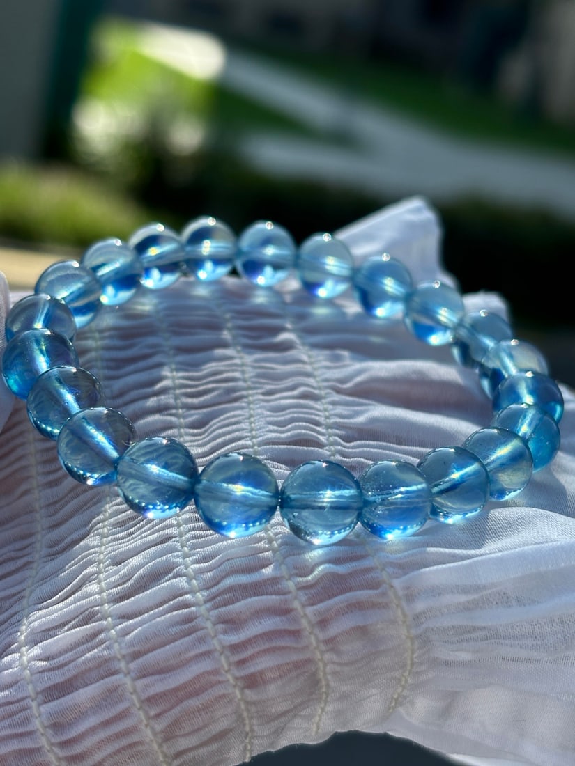 An Exquisite Aquamarine Bracelets: An Exquisite Aquamarine Bracelets,Size:8.8mm,Weight:19.5g 海蓝宝手串