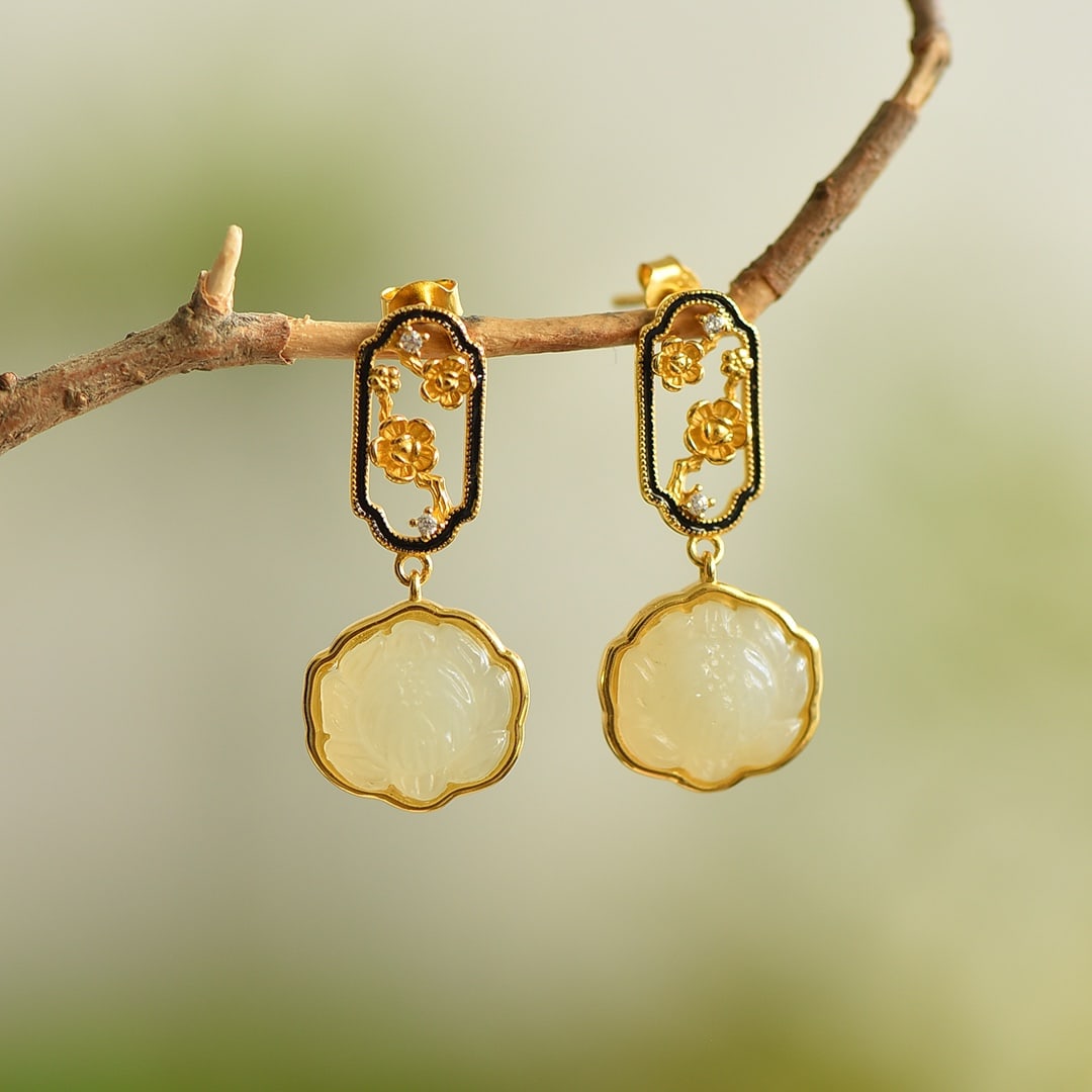 A Pair of Exquisite Sterling Silver-Gold Plated Inlaid White Jade Enamel Earrings: A Pair of Exquisite Sterling Silver-Gold Plated Inlaid White Jade Enamel Earrings, 一对纯银镀金镶白玉珐琅耳环