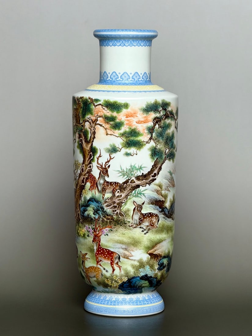 An Exquisite Enamel Pine and Deer Pattern Vase - 2