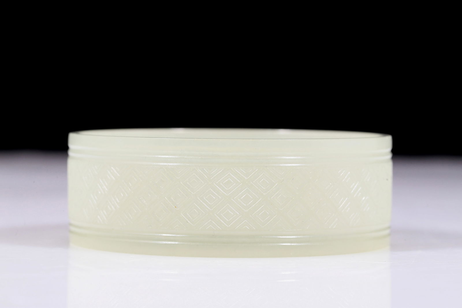 An exquisite white jade flower pattern box - 3