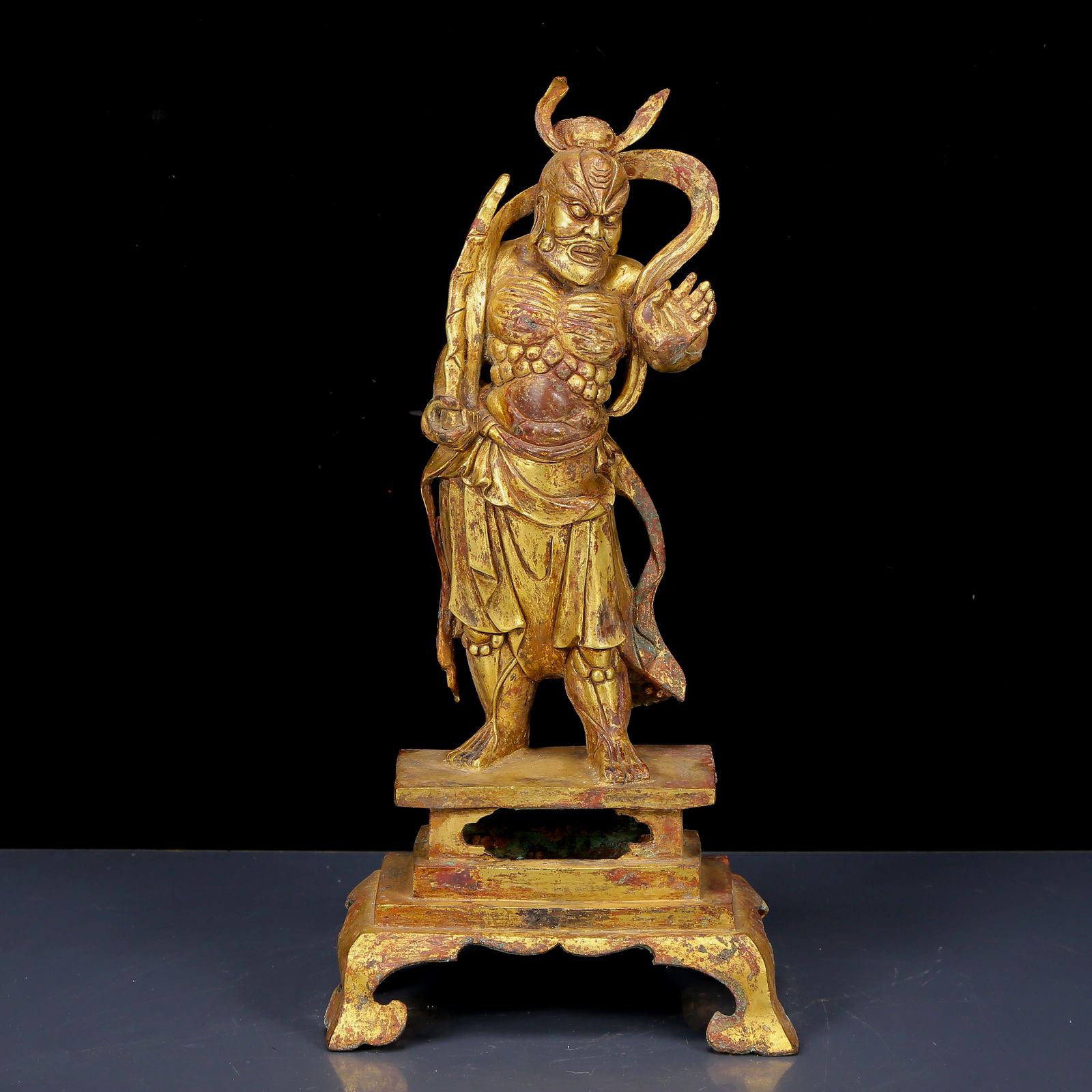 A Rare Gilt Bronze Statue of Heavenly King (1 of 9)