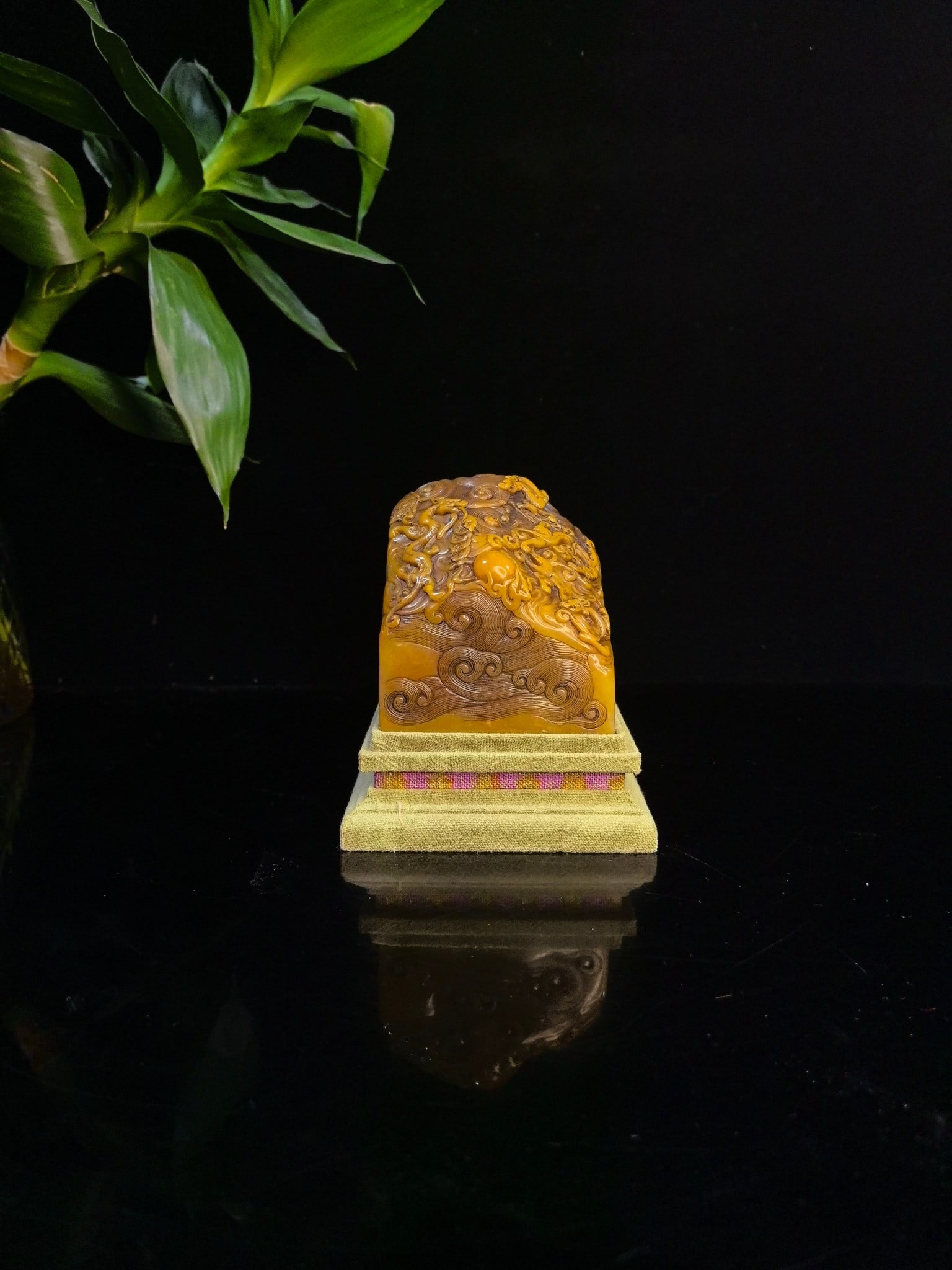 An Exquisite Tianhuang Stone Chi-Dragon Pattern Seal: An Exquisite Tianhuang Stone Chi-Dragon Pattern Seal,Qing Dynasty,China,Size:3.1inx2.8in,Weight:700g 田黄石螭龙纹印章,中国清代