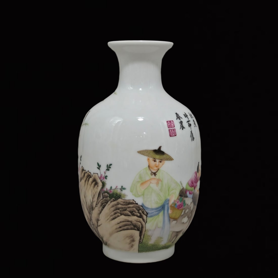 An Exquisite Enamel Character and Story Pattern Vase,with poem: An Exquisite Enamel Character and Story Pattern Vase,with poem,Qing Dynasty,China,Qianlong Four-character Mark,Size:7.5inx4.3in 珐琅彩人物故事纹瓶