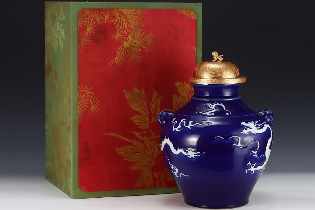 A Huge Ji Blue Glazed Dragon Pattern Beast-Ears Jar with Cover: A Huge Ji Blue Glazed Dragon Pattern Beast-Ears Jar with Cover,Yuan Dynasty,China,Size:18.5inx13.8in 霁蓝釉龙纹兽耳盖罐,中国元&#