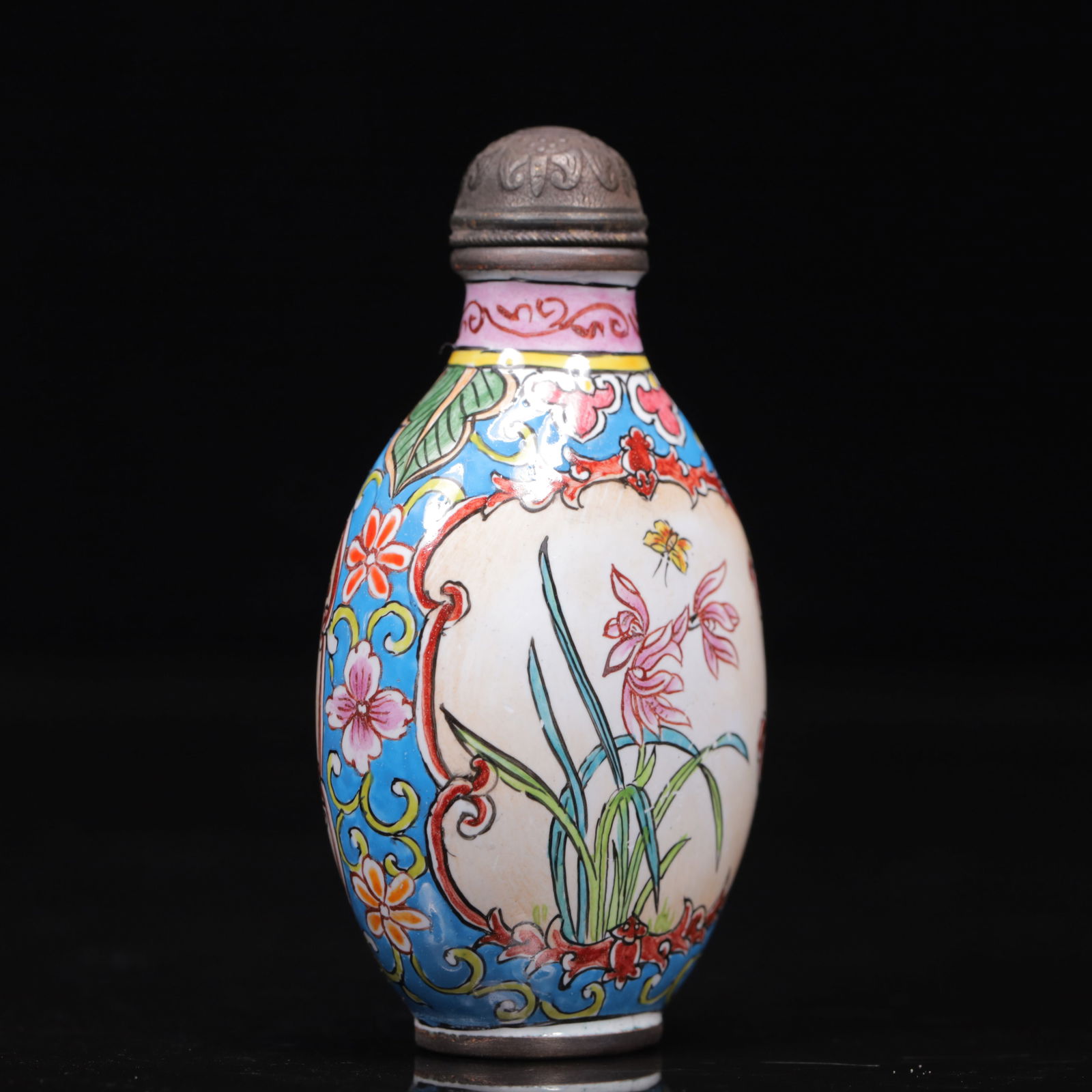 An Exquisite Painted Enamel Flower Pattern Snuff Bottle - 4