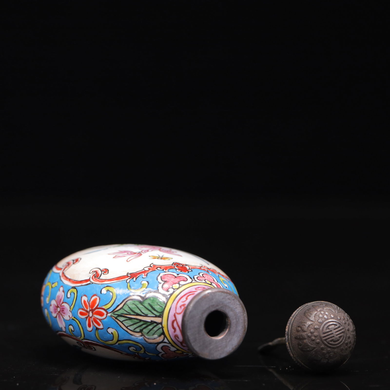 An Exquisite Painted Enamel Flower Pattern Snuff Bottle - 6