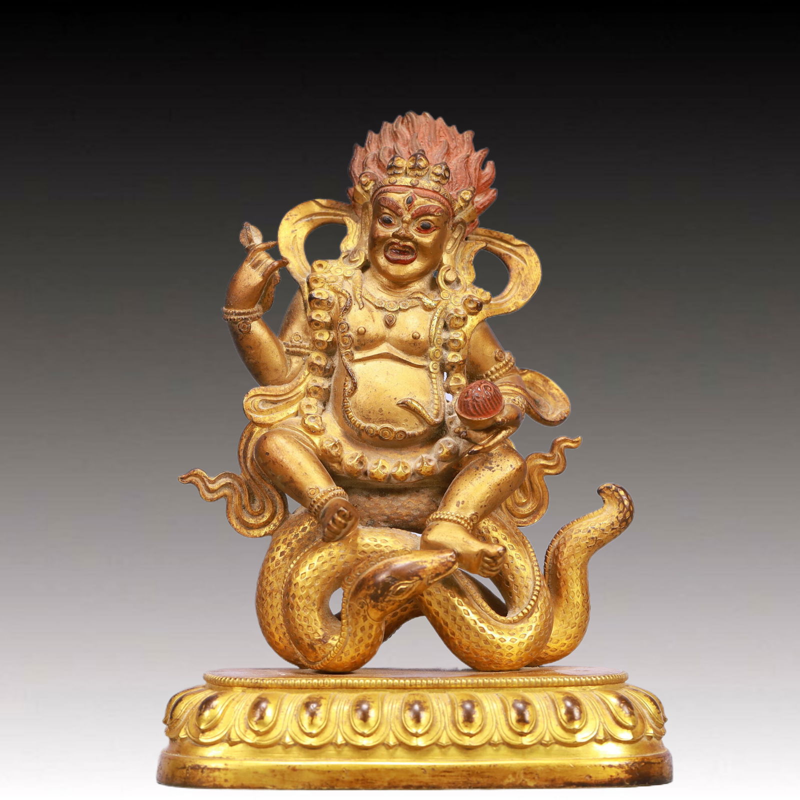 A Solemn A Rare Statue of Mammon: A Solemn A Rare Statue of Mammon, Qing Dynasty, China, Size:11.5x6x5.9in, Weight:1150g 铜鎏金财神像,中国清代