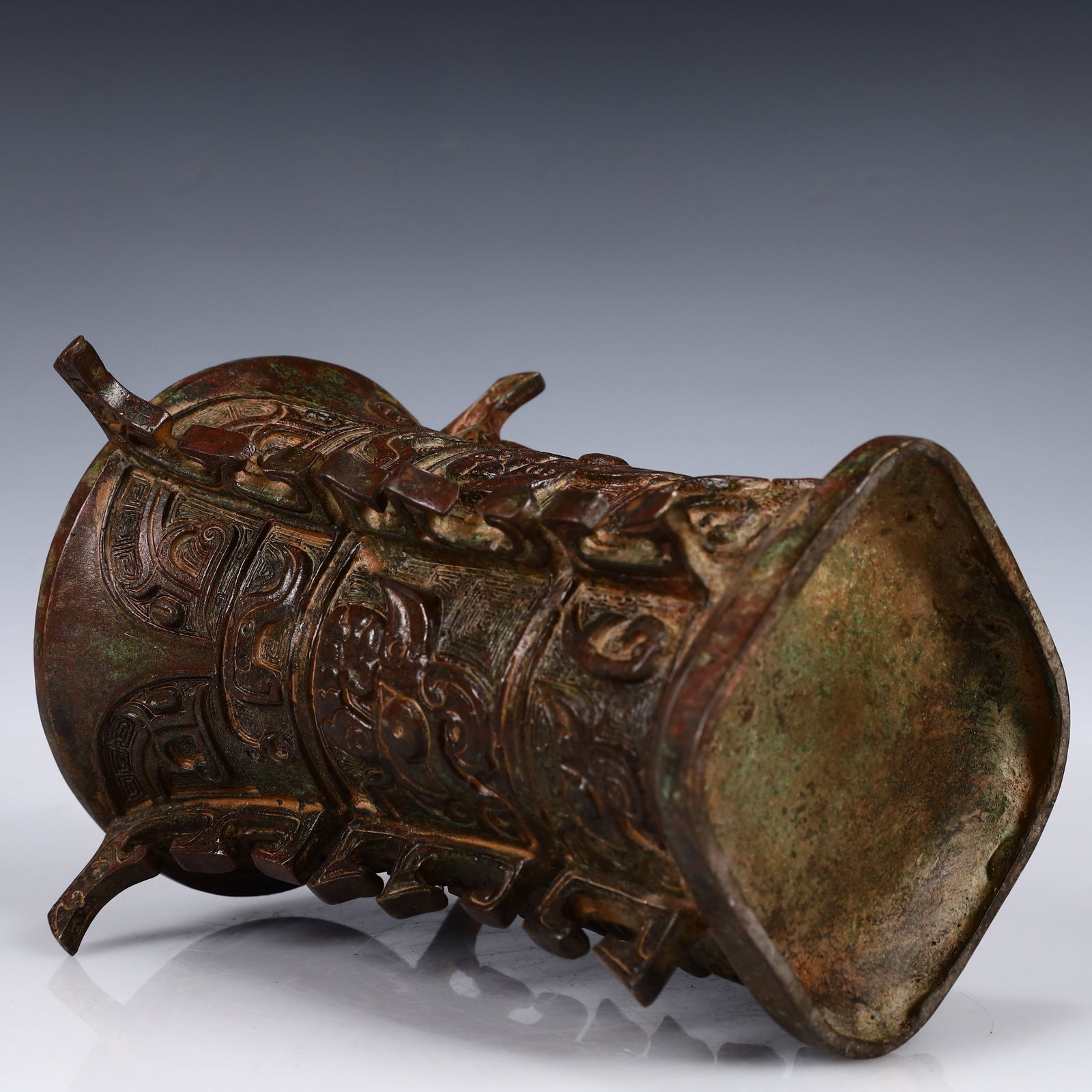 A Rare Bronze Beast-Face Pattern Zun - 8