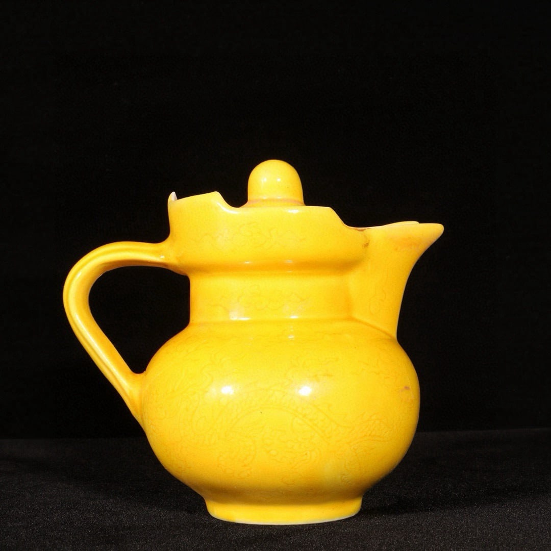 An Exquisite Yellow Glazed Dragon Pattern Pot - 5