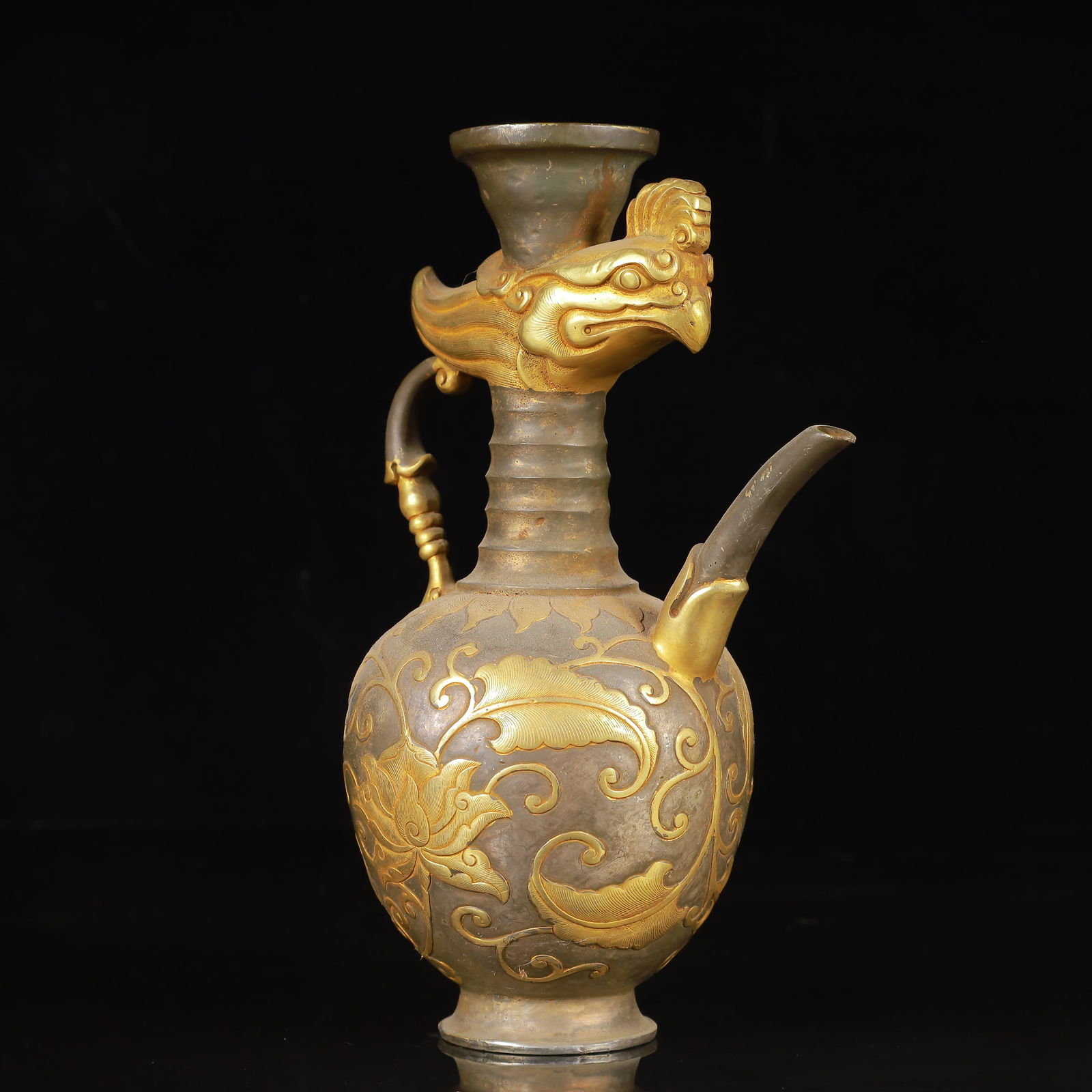 An Exquisite Gilt Silver Flower Pattern Ewer - 8