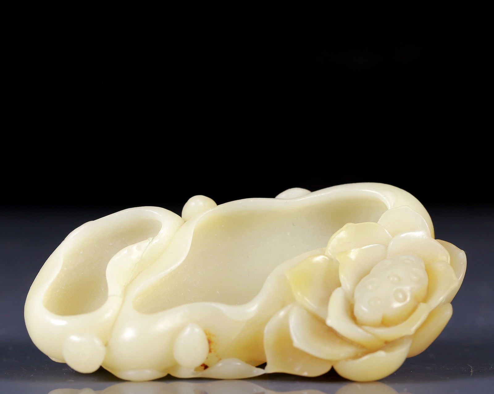 An Exquisite White Jade Lotus Pattern Brush Washer (1 of 5)