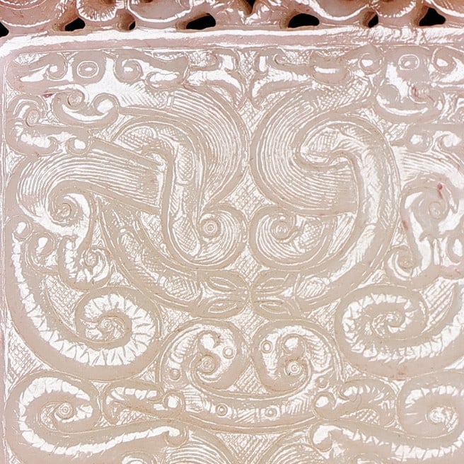 An Exquisite White Jade Dragon Pattern Pendant - 5