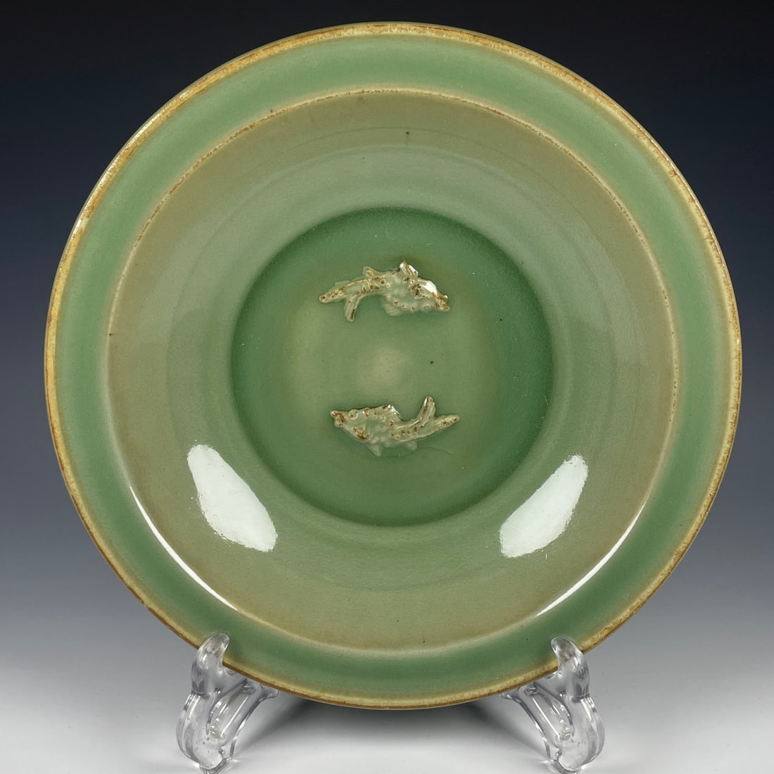 An Exquisite Longquan yao Fish Pattern Plate (1 of 9)