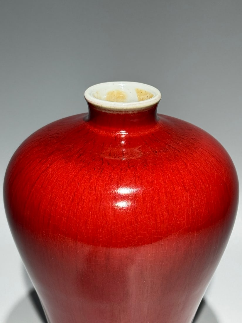 An Exquisite Red Glazed Vase - 5