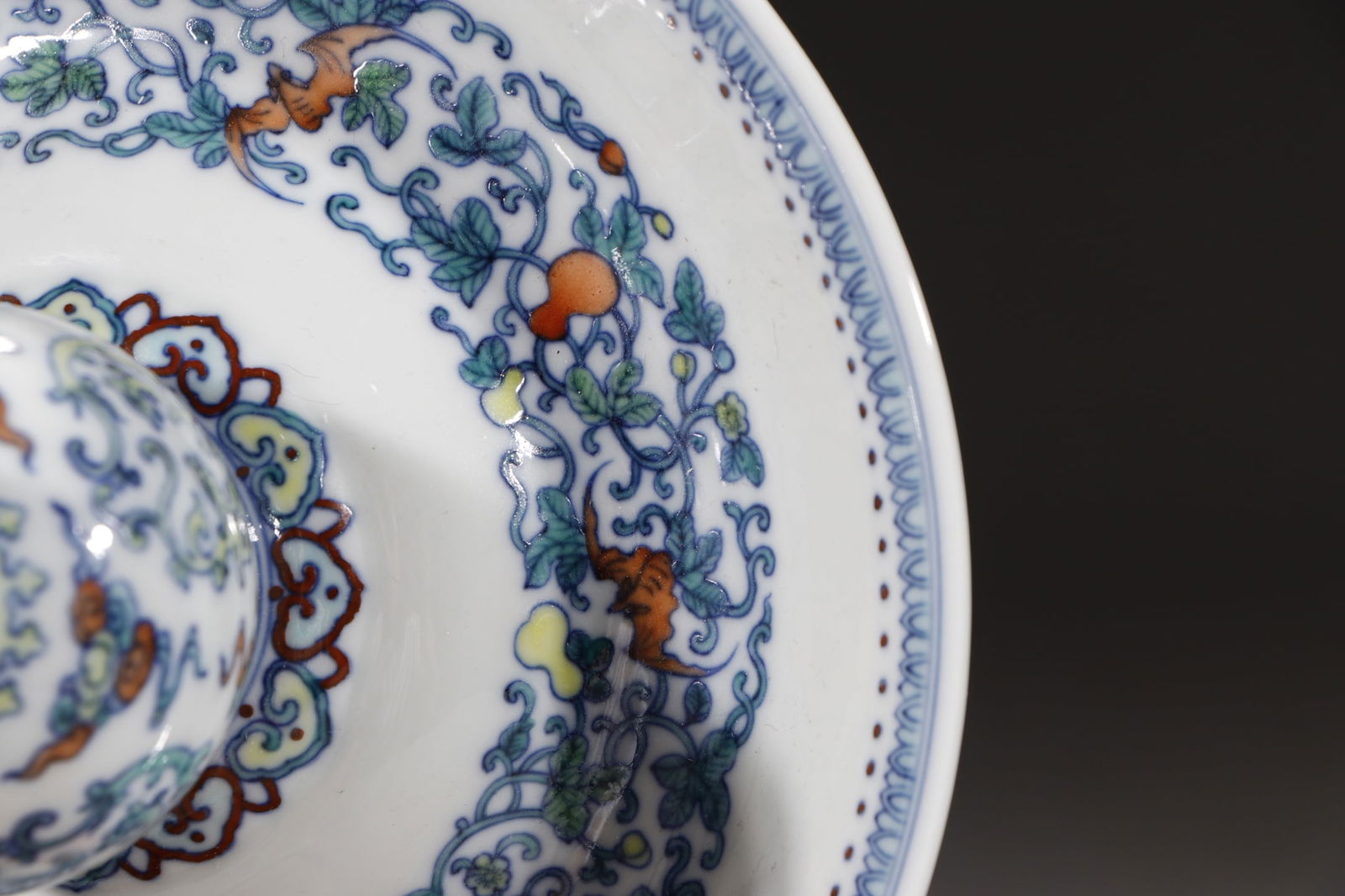 An Exquisite Doucai Bats Pattern Gourd Pattern Censer - 7