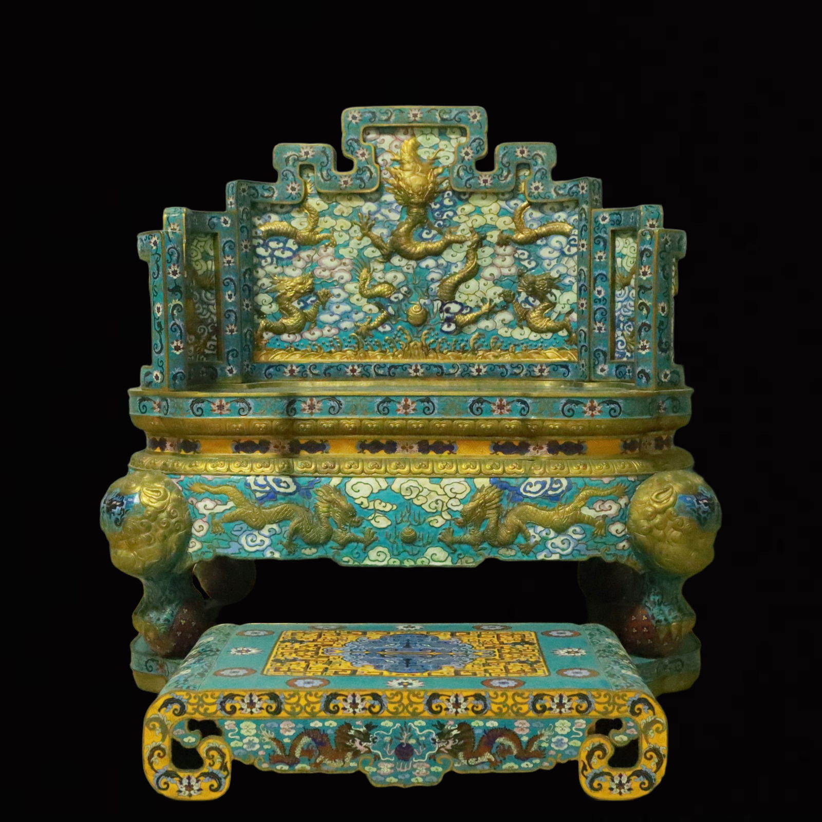 A Set of Huge Cloisonne Auspicious Cloud and Dragon Pattern Thrones: A Set of Huge Cloisonne Auspicious Cloud and Dragon Pattern Thrones,Qing Dynasty, China,Size:29.1inx37inx42.9in 