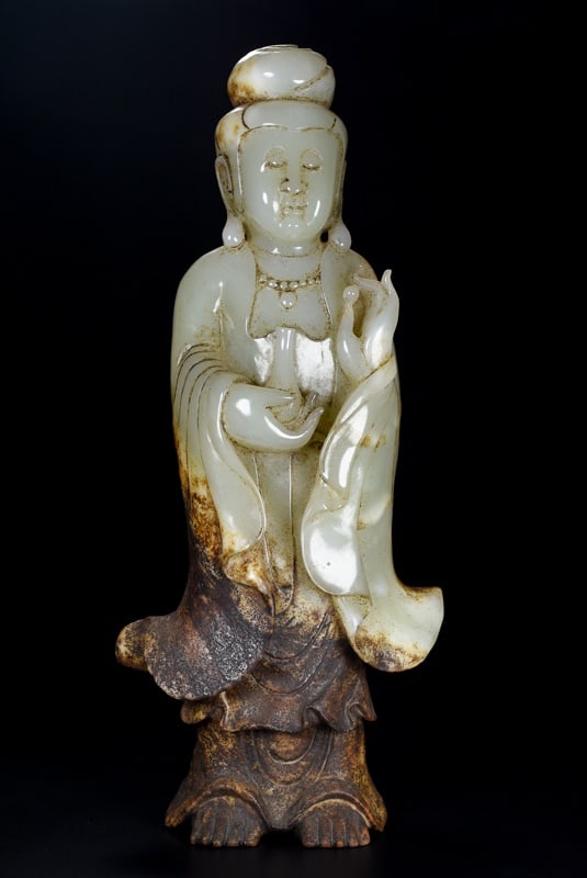 A Rare White Jade Statue of Bodhisattva Ornament (1 of 9)