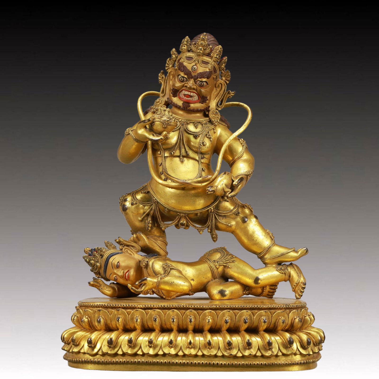 A Solemn Gilt Bronze Statue of Mammon: A Solemn Gilt Bronze Statue of Mammon,Ming Dynasty, China,Yongle Six-character Mark,Size:8.7inx4.3inx11.6in,Weight:4600g 铜鎏金财神像,中国明ߣ