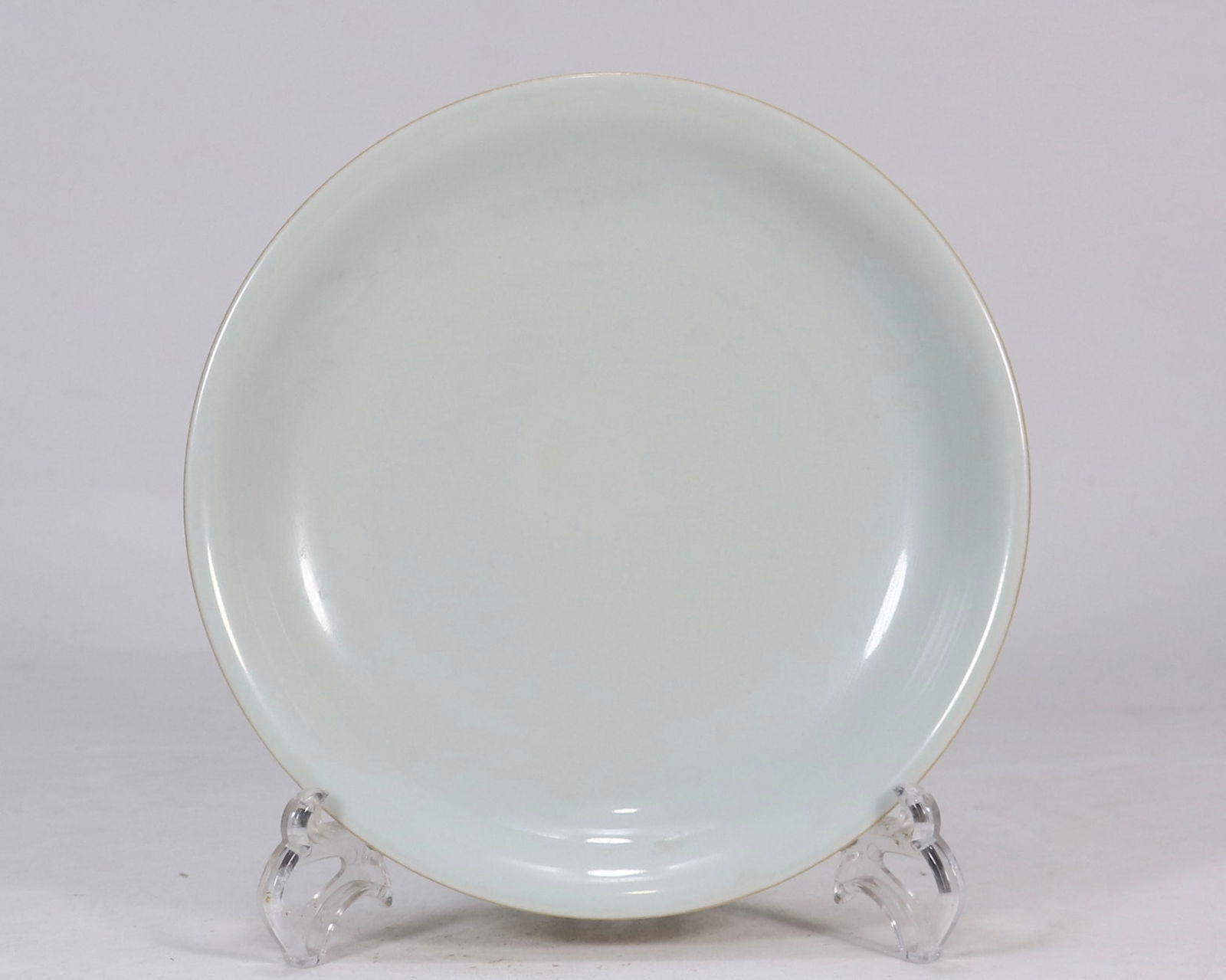 An Exquisite White Glazed Plate (1 of 9)