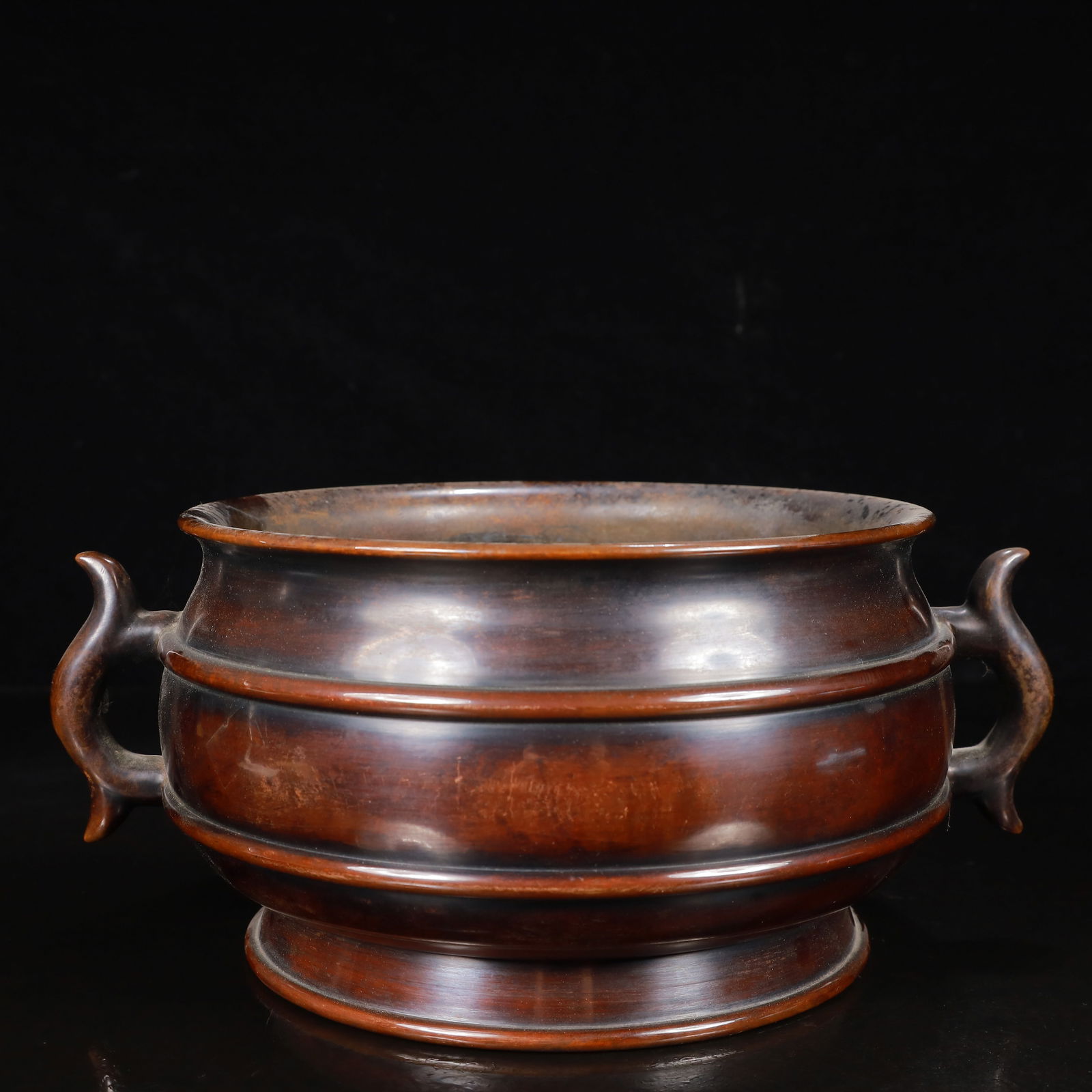 A Rare Bronze Double-Ears Censer (1 of 11)