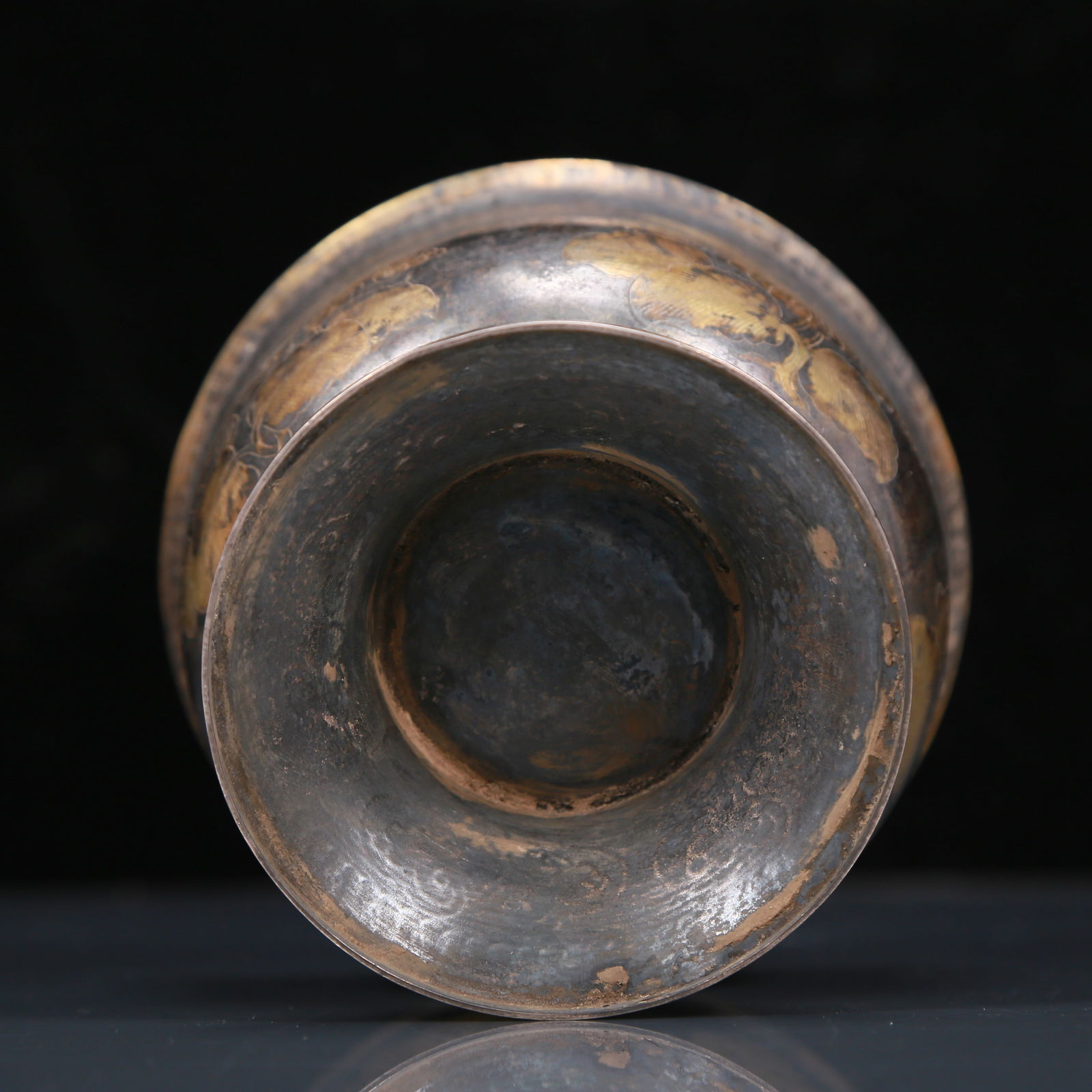 An Exquisite Silver Gilt Flower Pattern Cup - 6