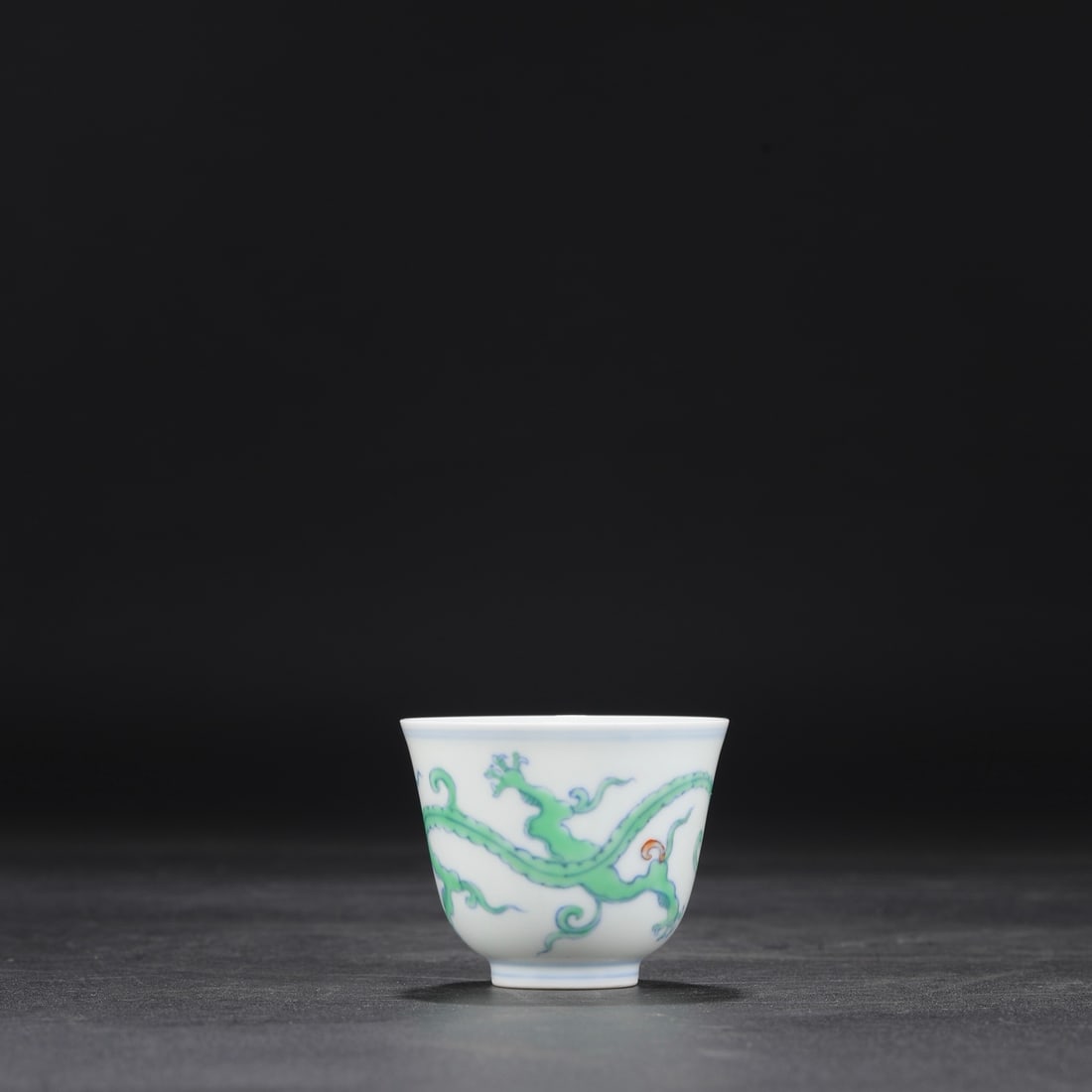 An Exquisite Doucai Auspicious Cloud and Dragon Pattern Cup - 4