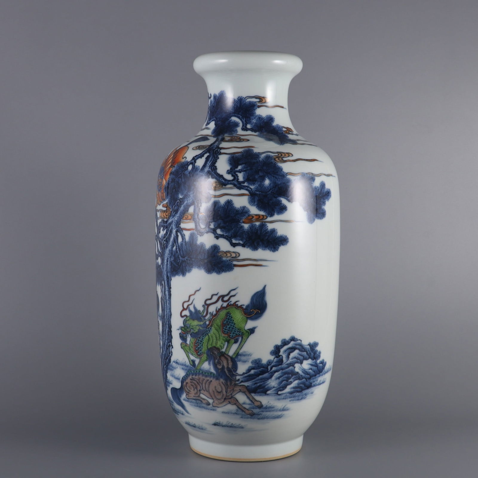 An Exquisite Doucai Kylin Pattern Vase - 2
