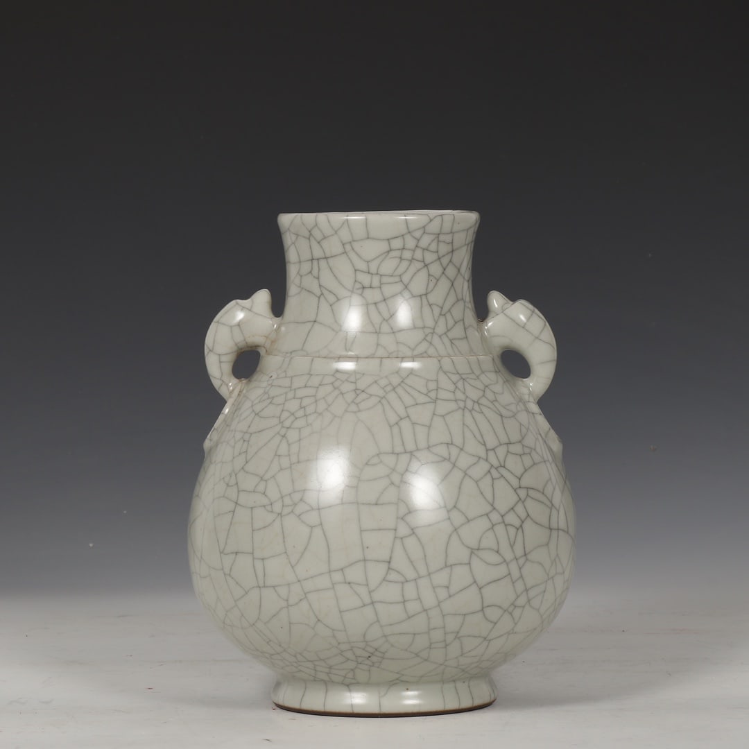 An Exquisite Ge yao Double-Ears Vase (1 of 9)