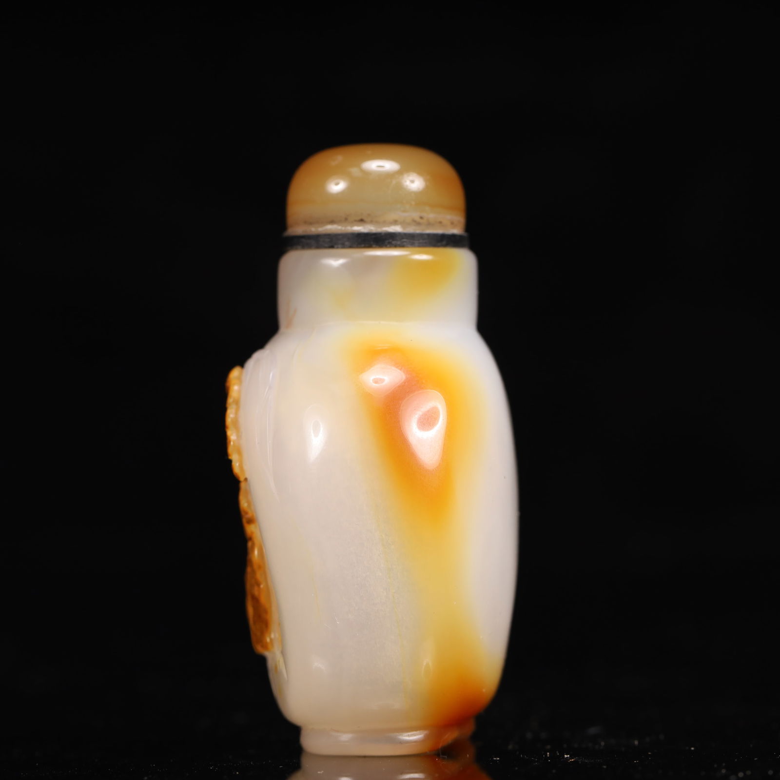 An Exquisite Agate Figure and Pine Pattern Snuff Bottle - 6