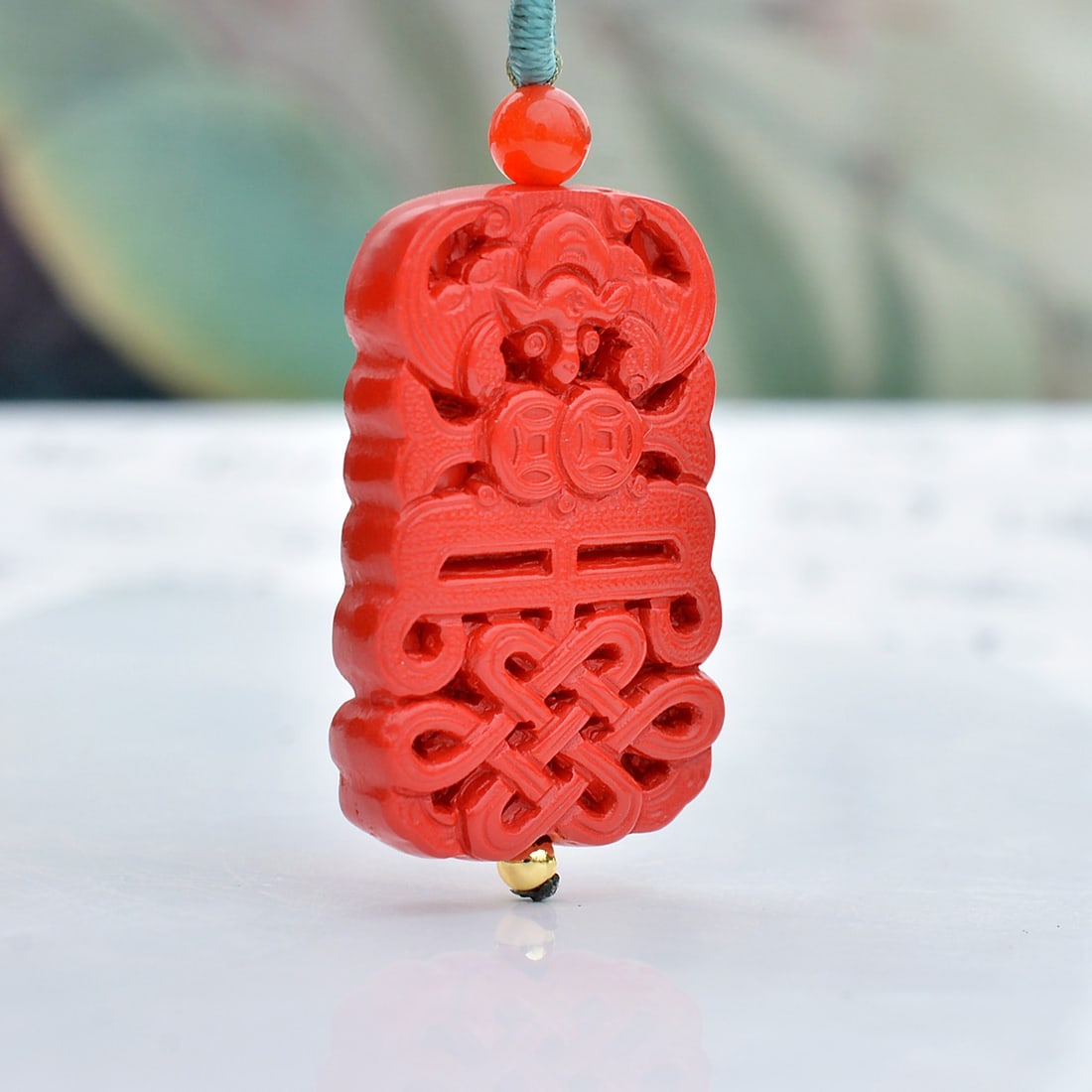 An Exquisite Cinnabar Bats Pattern Pendant - 2