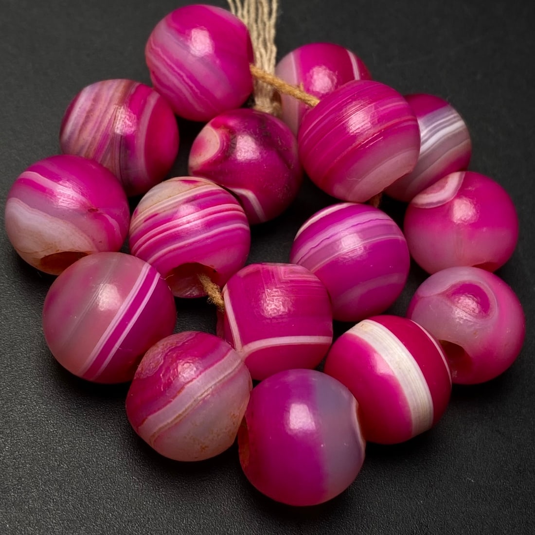 A Precious Agate Bracelets - 4